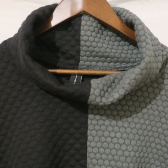 Women Top Amma Black Hunter Green Pullover Turtleneck Quilted Size S NWT - Picture 3 of 7